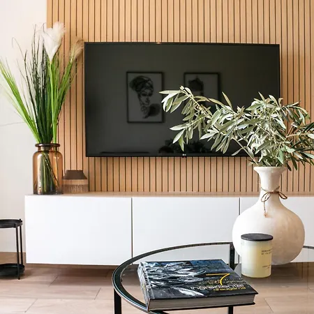 El Duque Comfortable 아파트 아데제